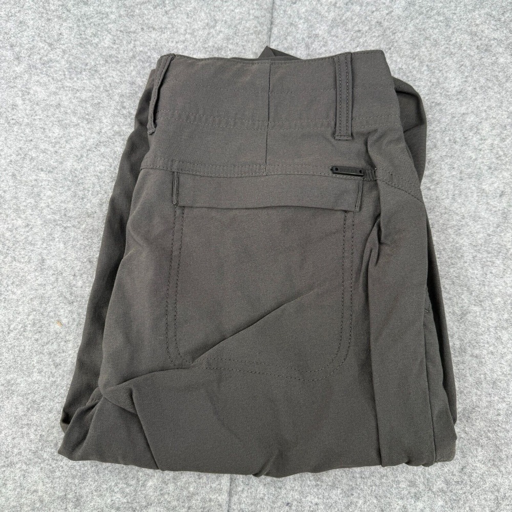 PrAna Women's Alana Knicker Capri Pants‎ 10 Gray Nylon Gorpcore Hiking Outdoors